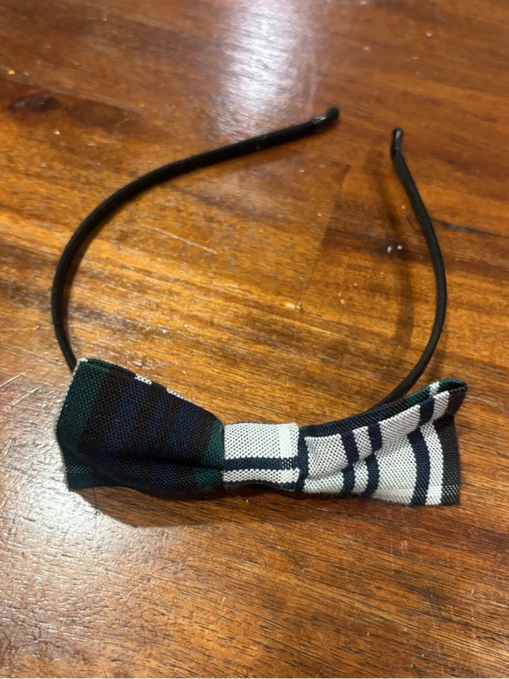 Tartan Plaid Bow Headband Dark Green Navy Black preppy. Excellent condition